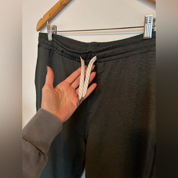 NWOT Vuori Sunday Performance Track Pant Jogger 2.0 Kale Heather Green Size XL - Picture 7 of 11